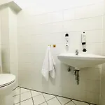 Apstay Center Deluxe ǀ Parking Option ǀ Self Check-in Aparthotel Graz
