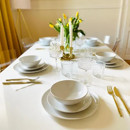 Apstay Center Deluxe ǀ Parking Option ǀ Self Check-in Apart Otel