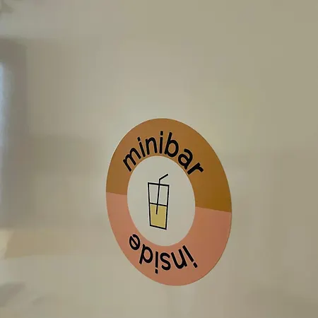 Apstay Center Deluxe ǀ Parking Option ǀ Self Check-in Apartahotel Graz