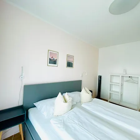 Apstay Center Deluxe ǀ Parking ǀ Self Check-in 3* Graz