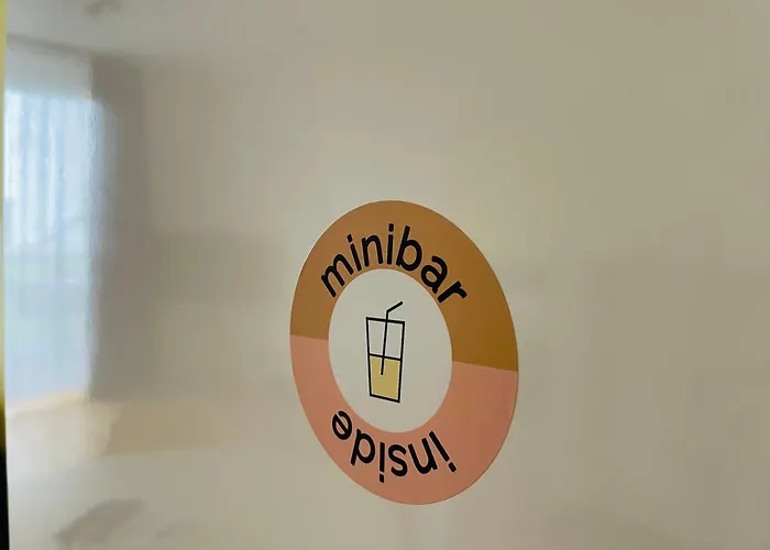 Apstay Center Deluxe ǀ Parking Option ǀ Self Check-in Apartahotel Graz